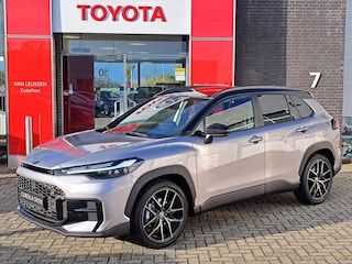 Toyota Corolla Cross Hybrid 180 GR Sport NIEUW DIRECT UIT VOORRAAD LEVERBAAR PANORAMADAK JBL