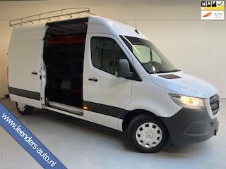 Mercedes-Benz Sprinter Automaat 211 2.2 CDI L2H2 3Persoons, Imperiaal + Trap, Kast, M-BUX, Trekhaak, RIJKLAARPRIJS! NETTE BUS!