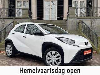 Toyota Aygo 1.0 VVT-i MT Premium CarPlay Airco Cruise/Adaptief Stop&Go Nw Model