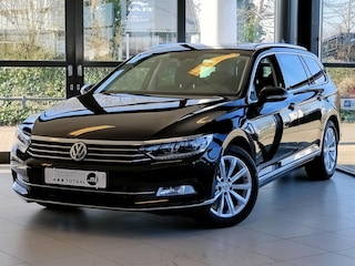 Volkswagen Passat Variant 1.6 TDI Highline | Leder | Navigatie