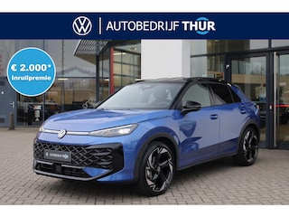 Volkswagen T-Roc 1.5 eTsi R-Line First Edition 150PK / 110kW DSG, DE NIEUWE T-ROC, LED Matrix IQ.Light, rondomzicht camera, 3-zone Climatronic, dodehoekdetectie (Side Assist), Apple Carplay & Android Auto, autonome parkeerfunctie, elektrisch bedienbare achterklep met sensorsturing, adaptive cruise control met Stop&Go (ACC), achteruitrijcamera, head-up display, volledig digitaal instrumentenpaneel (Digital Cockpit Pro), verwarmbare voorstoelen, grootlichtassistent, 20'' LMV 'Calgary'