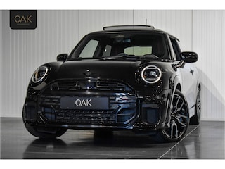 Mini Cooper 1.5 C John Cooper Works M | Panorama | Leder | Head-Up | Camera | 18"LM | Midnight Black