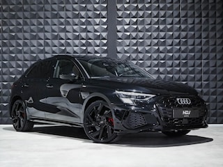 Audi A3 Sportback 45 TFSI e S Line | Pano | 19"| B&O | Leer | Matrix | RS stoelen |