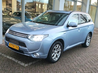 Mitsubishi Outlander 2.0 PHEV INSTYLE+ met APK tot 04-2026