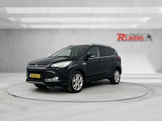 Ford Kuga 1.6 Titanium Plus 150 PK Handgeschakeld,Bluetooth,Cruise Contr,voorruitverw,Stoelverw,Navi,Trekhaak,elektr achterklep