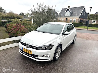 Volkswagen Polo 1.0 TSI 95PK HIGHLINE CARPLAY DIGITAAL DASHBOARD CLIMATE CONTROLE ZEER NETTE AUTO!!