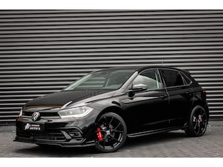 Volkswagen Polo 1.0 TSI 110PK DSG R-LINE / FULL BLACK / VERLAGINGSVEREN / APPLE CARPLAY / LED KOPLAMPEN / DIGITAL DASCH / MAXTON