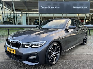 BMW 320i 185PK High Executive Edition / M Sport / 1e Eig. / Adaptive Cruise / Stoel+Stuurverw. / Leder /