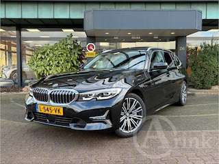 BMW 3-serie Touring 330i High Executive Panoramadak, Trekhaak, Harman/Kardon