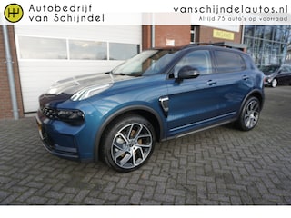 Lynk & Co 01 1.5 261PK! DEC 2022 KEURIGE NETTE STAAT! BLACKLINE DEALER ONDERHOUDEN! 360CAMERA! PANORAMADAK 4X ALL SEASON BANDEN ANDROID-APPLECARPLAY NAVI CLIMA ADAPTIEVE CRUISE PDC V+A 20INCH KEYLESS ENZ...