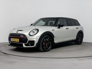 Mini Clubman 2.0 JCW ALL4 Chili Driver Assistance Pack | Driving Assistant | Serious Business-pakket | achteropkomend verkeer waarschuwing | airco automatisch | cruise control | LED koplampen | lederen/stof bekleding | lichtmetalen velgen 18"| elektrisch glazen panorama-dak | voorstoelen verwarmd