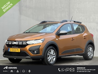 Dacia Sandero Stepway 1.0 TCe 90 Expression Automaat / Trekhaak (1100kg) / Stoelverwarming / Schuif & Kanteldak / Cruise Control / Climate Control / Achteruitrijcamera / Navigatie /
