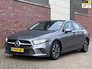 Mercedes-Benz A-klasse 180 Business Solution Automaat*Camera*Navigatie*Cruise*NAP*Clima*LM velgen*Parkeersensoren*