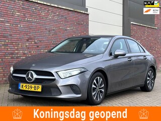 Mercedes-Benz A-klasse 180 Business Solution Automaat*Camera*Navigatie*Cruise*NAP*Clima*LM velgen*Parkeersensoren*
