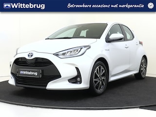 Toyota Yaris 1.5 Hybrid First Edition NAVIGATIE | PARKEERCAMERA | LICHTMETALEN VELGEN