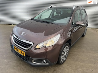 Peugeot 2008 1.2 VTi Active Pack Premium NAVI