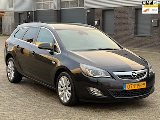 Opel Astra Sports Tourer 1.4 Turbo Cosmo LEER TREKHAAK APK EXPORT