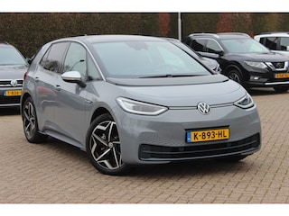 Volkswagen ID.3 First Max 58 kWh / Full option! / Trekhaak / Panoramadak / Camera / Head-up / Keyless / 20'' / ACC / Dodehoek / Elektr. stoelen / Massage / Navigatie / Stuurverwarming