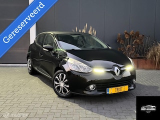 Renault Clio LED STOELVERWAMING NW DISTRIBUTIE NAVI NAP