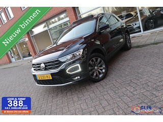 Volkswagen T-Roc 1.5 TSI Style 150PK Pano Carplay Navi