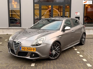 Alfa Romeo Giulietta 1.4 T Business Executive|carplay|Leer|Automaat