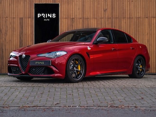 Alfa Romeo Giulia 2.9 V6 Quadrifoglio | Carbon stoelen | Harman/Kardon | Carbon dak