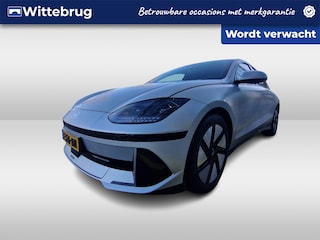 Hyundai Ioniq 6 Connect 77.4 kWh / Head-up / Navigatie / App connect / Stoelverwarming / Camera / Parkeersensoren V+A /