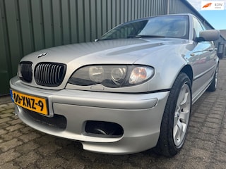 BMW 325xi Executive Automaat met Nieuwe APK