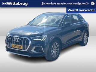 Audi Q3 40 TFSI quattro Business Edition / Navigatie / App connect / 360 Camera / Digitaal dashboard / Zwenkbare trekhaak /