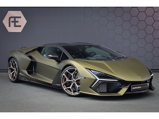 Lamborghini Revuelto | LIFT | CARBON IN & EXTERIEUR | PASSENGER DISPLAY | ADAPTIVE CRUISE | APPLE CARPLAY | SONUS FABER SOUND | PARKING PACK | HEADLAMPS PACKAGE | AMBIENT LIGHT | CUP HOLDERS | NEW