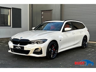 BMW 3-serie Touring 330e 293pk M-Sport INDIVIDUAL LEER PANO 19" KEYLESS 20424KM!