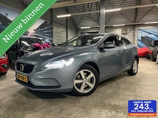 Volvo V40 2.0 T2 Kinetic | LED | Trekhaak | Camera | OH compleet