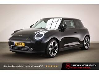 Mini Mini Electric Cooper SE Classic M 54.2 kWh | PANORAMADAK | STUURVERWARMING | DAB | APPLE | CAMERA | 18"