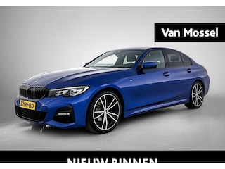 BMW 318i Executive Edition | APPLE CARPLAY | BLUETOOTH | HALF LEDER | BLUETOOTH | CRUISE CONTROL | NAVIGATIE |