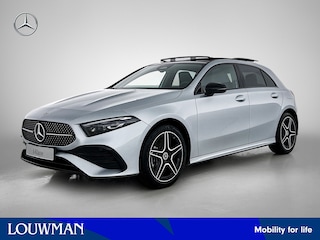 Mercedes-Benz A-klasse 250 e Business Solution AMG | Nightpakket | Panoramaschuifdak | Multibeam LED | Stoelverwarming voor | Smartphone integratie | KEYLESS GO | Extra USB-poorten |