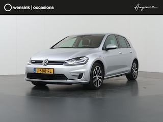 Volkswagen Golf | Warmtepomp | Leder | Stoelverwarming | Parkeercamera | Virtual cockpit | DYN Audio | Keyless Go |
