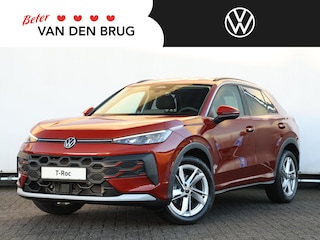 Volkswagen T-Roc Life First Edition 1.5 eTSI 116 PK | Trekhaak | 18" velgen | Camera | Getint glas |
