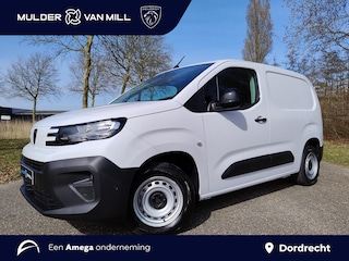 Peugeot Partner L1 50 kWh 136pk | ACTIE! | 8 jaar garantie | 0% financial lease | NAVI | Multimedia | Apple Carplay | Android Auto | Achteruitrijcamera | Parkeersensoren voor en achter | Dode hoek detectie | Surround view | Licht- en regensensor | Mistlampen | Stuurwielbediening | Digital cockpit | Bestuurdersstoel comfort | Reservewiel | van €30.679,21 voor €26.295