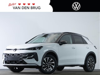 Volkswagen T-Roc Life First Edition 1.5 eTSI 116 PK | Trekhaak | Stuur & Stoelverwarming | Achteruitrijcamera |