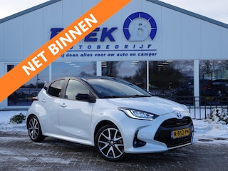 Toyota Yaris 1.5 Hybrid Executive PANO | TWO-TONE | H-LEER | HUD | ECC | NAVI