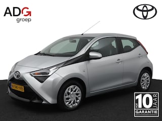 Toyota Aygo 1.0 VVT-i x-play | Airco | Parkeercamera | Apple carplay - Android auto |