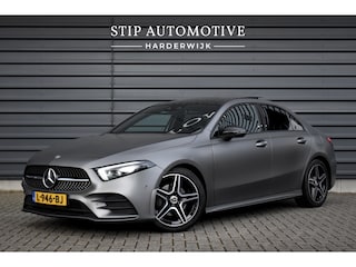 Mercedes-Benz A-klasse 180 Business Solution AMG | Pano | Sfeerverlichting | Camera | Stoelen Elektr. + Memory | Stoelverwarming | Orig. NL |