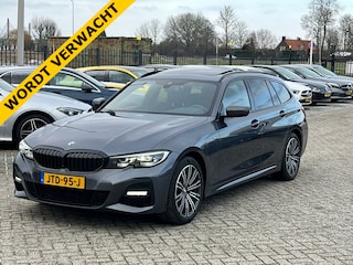 BMW 3-serie Touring 330e High Executive M-SPORT SHADOW-LINE PANORAMADAK AMBIENT MEMORY 360-CAMERA CARPLAY