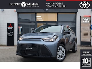 Toyota Aygo Hybrid 115 play