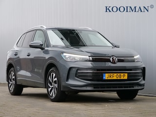 Volkswagen Tiguan 1.5 eTSI Life Edition 150 Pk Automaat DAB / Apple Carplay / Pano-dak / Winterpakket