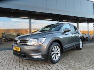 Volkswagen Tiguan 1.4 TSI ACT Con. Series Leder Pano Trekhaak 2017