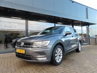 Volkswagen Tiguan 1.4 TSI ACT Con. Series Leder Pano Trekhaak 2017