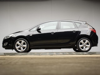 Opel Astra 1.4 Turbo Edition Sport (LED,CRUISE,SPORTSTOELEN,LM VELGEN,NIEUWE APK,GETINT,NETTESTAAT)