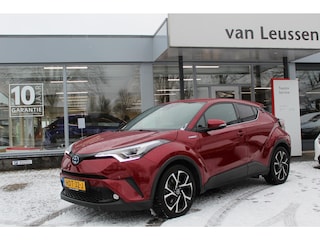 Toyota C-HR 1.8 Hybrid Business Intro TREKHAAK STOEL&STUURVERW. NAVI DODEHOEKDETECTIE SENSOREN V+A LUXE BEKLEDING