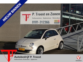 Fiat 500 1.2 Lounge Automaat/Panoramadak/Lederen bekleding/Airco/Licht metalen velgen